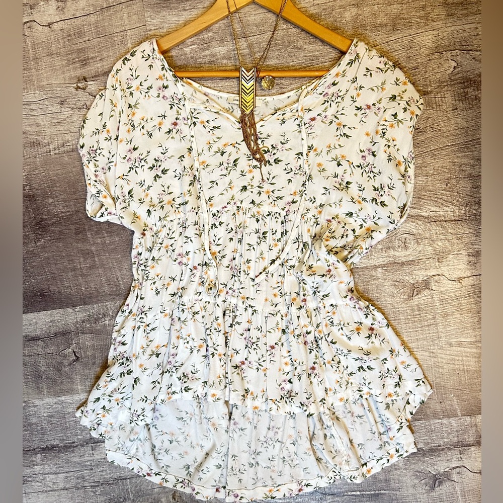 American Eagle Outfitters Floral Cream Blouse